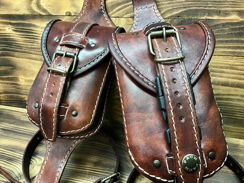 Marsupi Gambali Pach in cuoio o pelle per motociclisti 