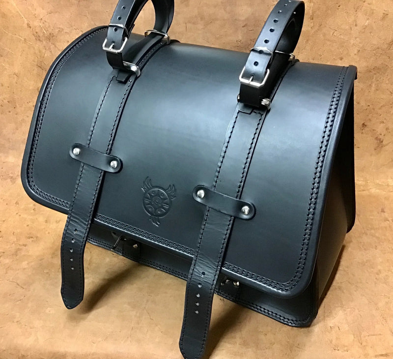 Borsa lateale moto custom SOFTAIL, Custom leather bag, cuoio toscano 4 mm.-Nero-