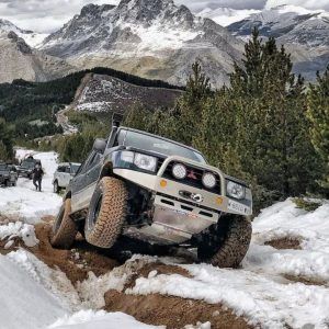 MITSUBISHI PAJERO V20-50   1992-98 197-Piastra paramotore anteriore Montero/Pajero II V20 per paraurti VERRICELLO