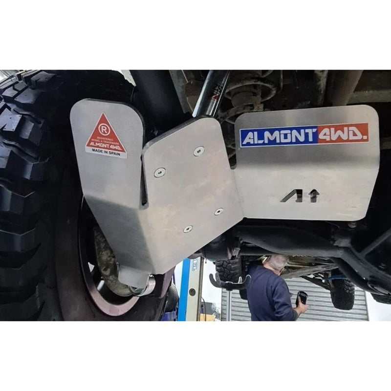 TOYOTA J8 SERIES 1989-2007 Piastra Ammortizzatori a doppia piastra paramotore HDJ80. 80VX 3 Armadietti (2uni)