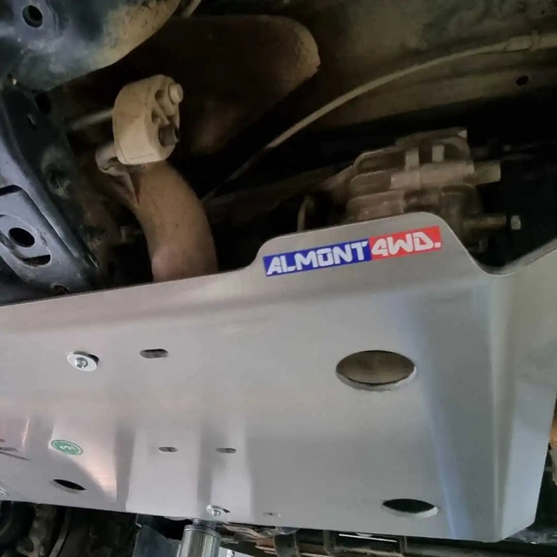 TOYOTA J15 SERIES 2009-Present 12-KDJ-150/155 Cambio uomo/auto - piastra paramotore di trasferimento