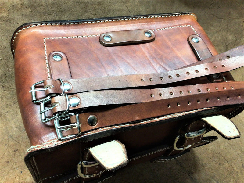 Borsa da viaggio in cuoio 3.5-4 mm. per portapacchi posteriore della tua Vespa e moto custom- NERO-