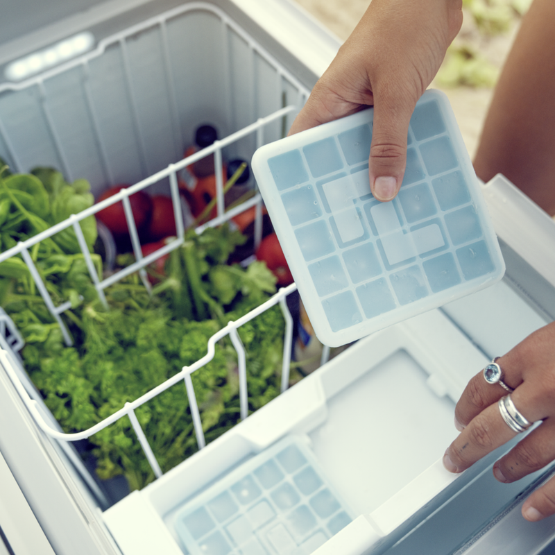 Dometic CFX3 55IM Frigorifero portatile a compressore con fabbricatore di ghiaccio, 53 l