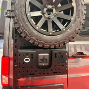 Baule per veicoli commerciali piccolo con supporto ruota di scorta su veicolo commerciale