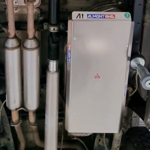 TOYOTA TUNDRA XK50 2007> 134-Piastra paramotore serbatoio carburante originale TUNDRA