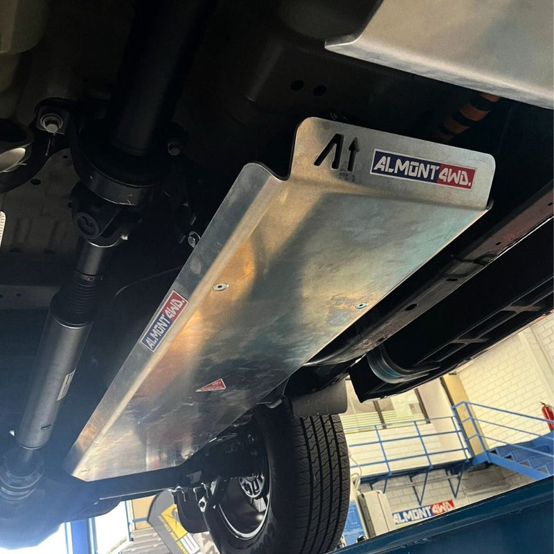 FORD RANGER PX4T8 V6 3.0 - 2.0 2023> 439-Piastra paramotore del serbatoio del carburante