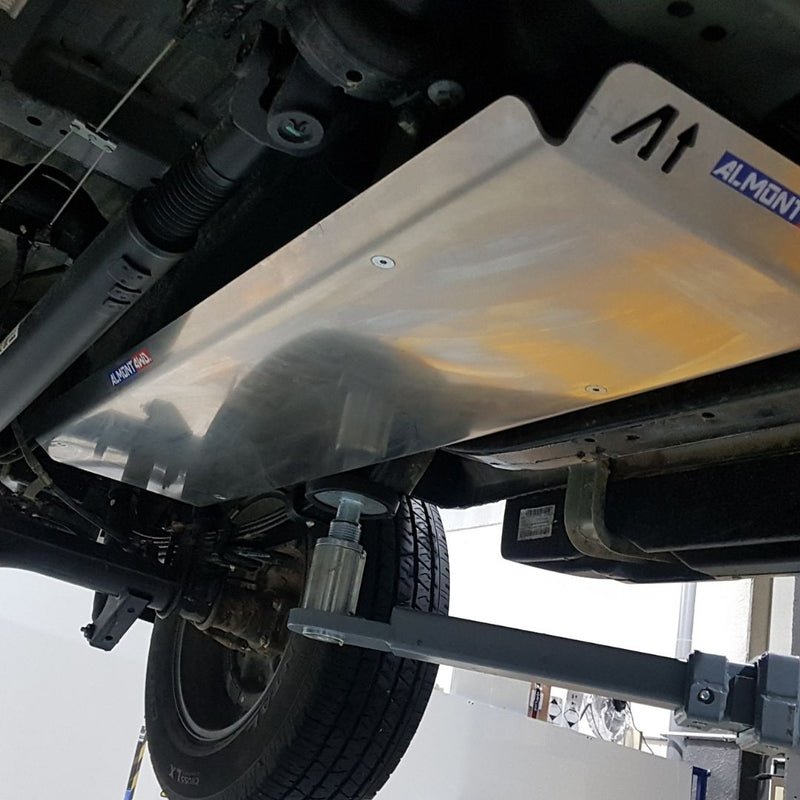 MAZDA BT50 II 2012-20 Piastra paramotore del serbatoio del carburante