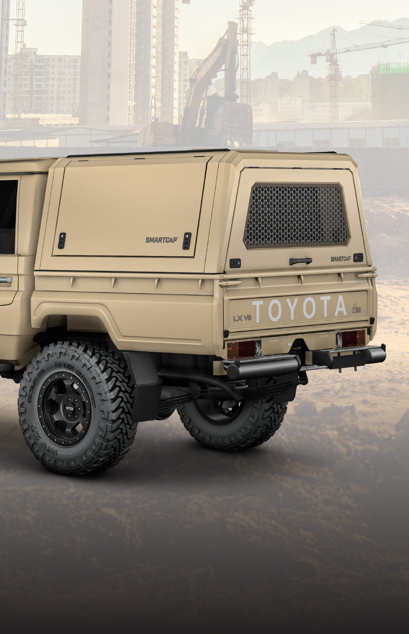 RSI SmartCap EVO LC Adventure su Toyota Land Cruiser 79, vista posteriore