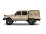 Hard top RSI SmartCap EVO LC Commercial per Toyota Land Cruiser 79 Double Cab, vista laterale su sfondo bianco