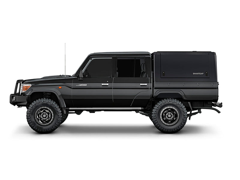 Hard top RSI SmartCap EVO LC Defender per Toyota Land Cruiser 79 Double Cab, vista laterale su sfondo bianco