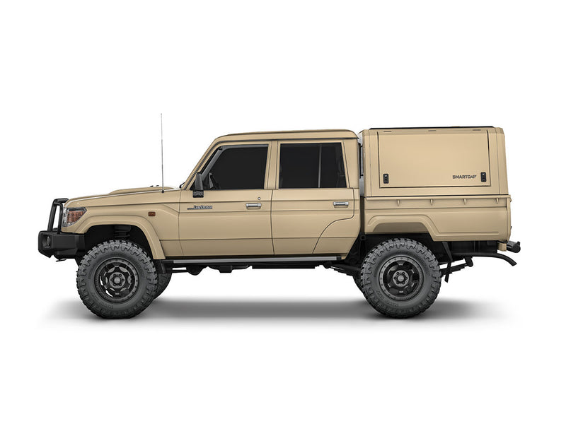 Hard top RSI SmartCap EVO LC Defender per Toyota Land Cruiser 79 Double Cab, vista laterale su sfondo bianco