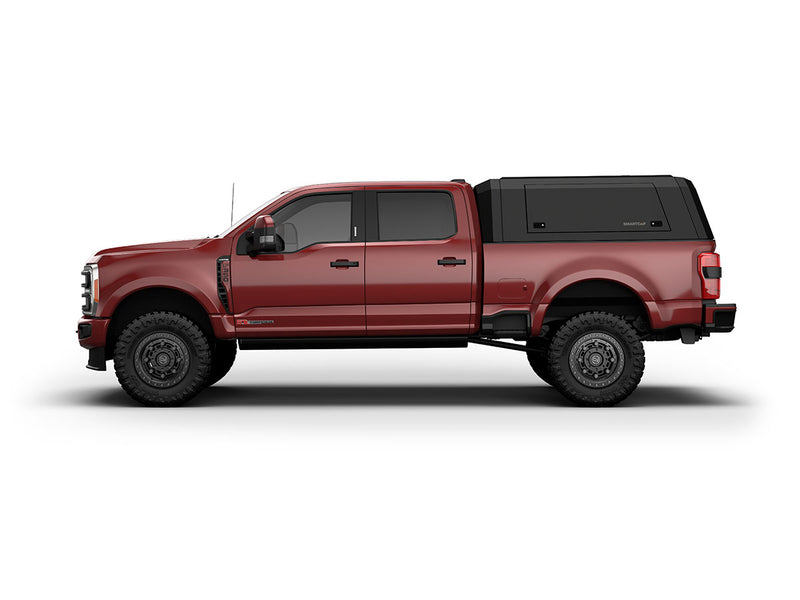 Hard top RSI SmartCap EVOa Adventure per Ford F-250 / F-350 Super Duty 2017–2022, vista laterale su sfondo bianco