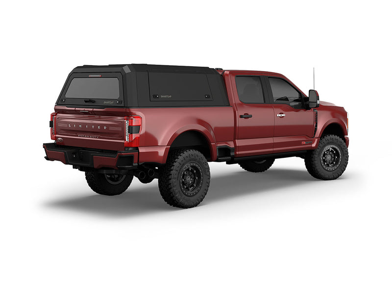 Hard top RSI SmartCap EVOa Adventure per Ford F-250 / F-350 Super Duty 2017–2022, vista posteriore 3/4 lato destro su sfondo bianco