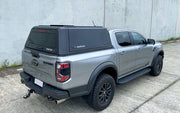 Hard top RSI SmartCap EVOa Adventure montato su Ford Ranger 2012–2022 Extra Cab, foto reale