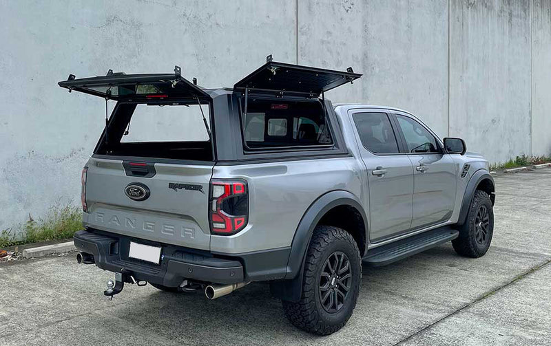 Hard top RSI SmartCap EVOa Adventure montato su Ford Ranger 2012–2022 Extra Cab, foto reale