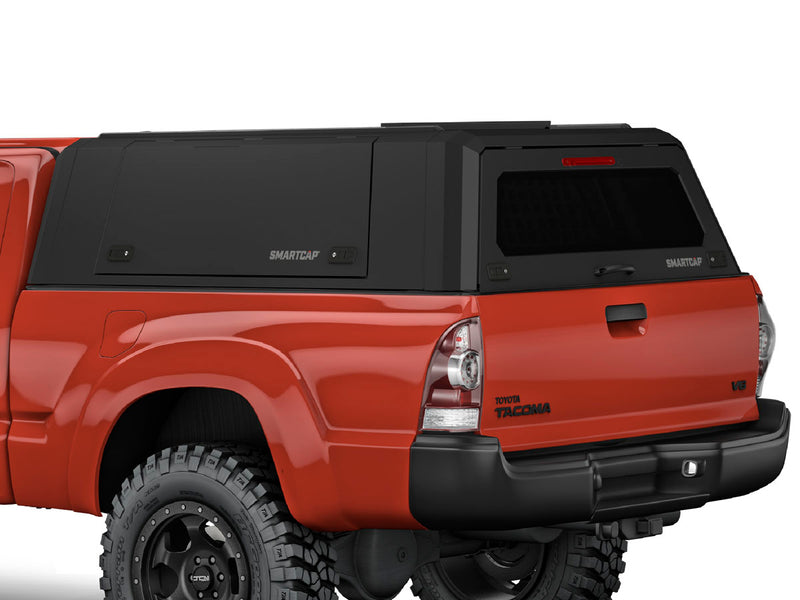 Hard top RSI SmartCap EVOa Adventure per Toyota Tacoma 2005–2015 Standard Bed 6', vista posteriore 3/4 ravvicinata
