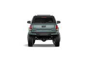 Hard top RSI SmartCap EVOa Adventure per Toyota Tacoma 2016–2023 Standard Bed 6', vista posteriore su sfondo bianco