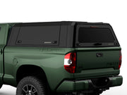 Hard top RSI SmartCap EVOa Adventure per Toyota Tundra 2007–2021 Standard Bed 6,5', vista posteriore 3/4 ravvicinata
