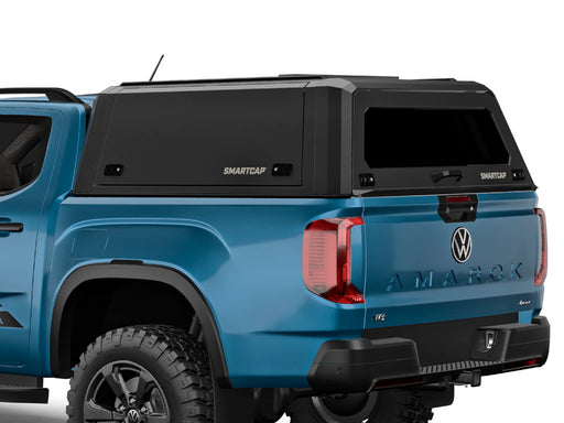 Hard top RSI SmartCap EVOa Adventure per Volkswagen Amarok 2023+ Double Cab, vista posteriore 3/4 ravvicinata