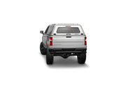 Hard top RSI SmartCap EVOc Commercial per Chevrolet Silverado / GMC Sierra 1500 2019+ Short Bed 5,8', vista posteriore su sfondo bianco