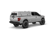 Hard top RSI SmartCap EVOc Commercial per Ford F-150 2021+ Standard Bed 6,5', vista posteriore 3/4 lato destro su sfondo bianco