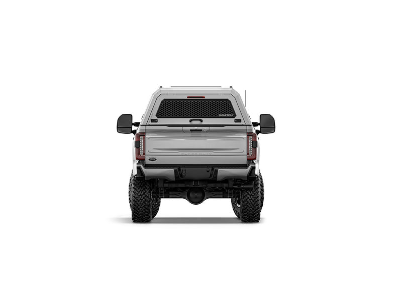 Hard top RSI SmartCap EVOc Commercial per Ford F-250 / F-350 Super Duty 2023+, vista posteriore su sfondo bianco