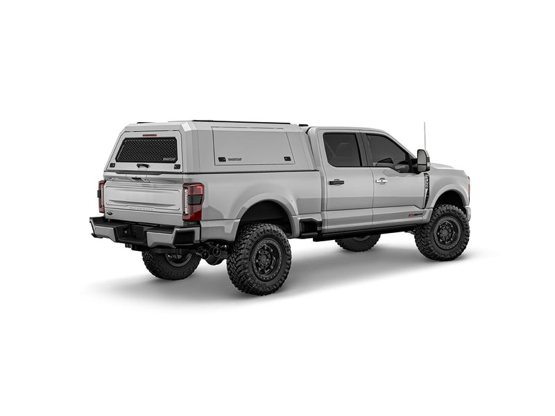 Hard top RSI SmartCap EVOc Commercial per Ford F-250 / F-350 Super Duty 2023+, vista posteriore 3/4 lato destro su sfondo bianco
