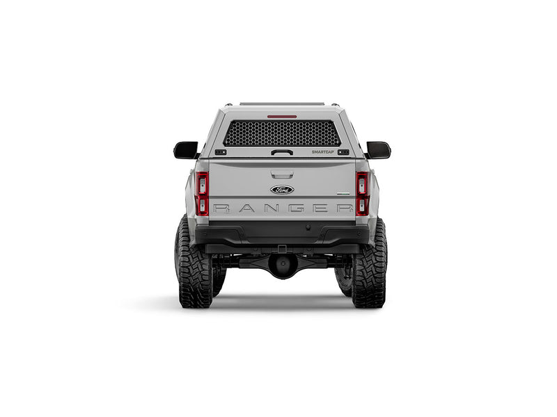 Hard top RSI SmartCap EVOc Commercial per Ford Ranger 2012–2022 Double Cab, vista posteriore su sfondo bianco