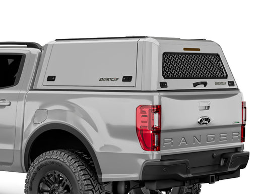 Hard top RSI SmartCap EVOc Commercial per Ford Ranger 2012–2022 Double Cab, vista posteriore 3/4 ravvicinata