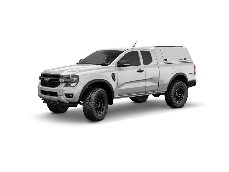 Hard top RSI SmartCap EVOc Commercial per Ford Ranger 2012–2022 Extra Cab, vista anteriore 3/4 su sfondo bianco