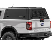 Hard top RSI SmartCap EVOc Commercial per Ford Ranger 2023+ Double Cab, vista posteriore 3/4 ravvicinata