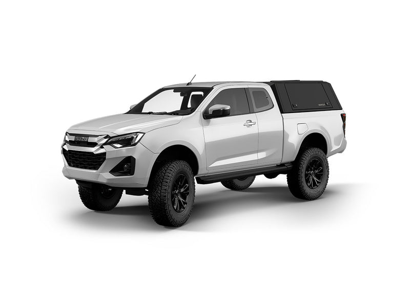 Hard top RSI SmartCap EVOc Commercial per Isuzu D-Max 2019+ Extended Cab, vista anteriore 3/4 su sfondo bianco