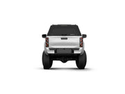 Hard top RSI SmartCap EVOc Commercial per Isuzu D-Max 2019+ Extended Cab, vista posteriore su sfondo bianco