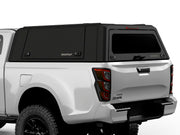 Hard top RSI SmartCap EVOc Commercial per Isuzu D-Max 2019+ Extended Cab, vista posteriore 3/4 ravvicinata