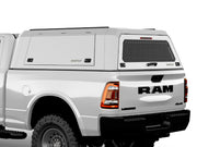 Hard top RSI SmartCap EVOc Commercial per RAM 2500/3500 DS/DT 2009+, vista posteriore 3/4 ravvicinata