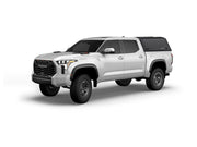 Hard top RSI SmartCap EVOc Commercial per Toyota Tacoma 2024+ Short Bed 5', vista anteriore 3/4 su sfondo bianco