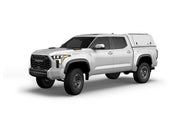 Hard top RSI SmartCap EVOc Commercial per Toyota Tacoma 2024+ Short Bed 5', vista anteriore 3/4 su sfondo bianco