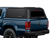 Hard top RSI SmartCap EVOc Commercial per Volkswagen Amarok 2010–2022 Double Cab, vista posteriore 3/4 ravvicinata
