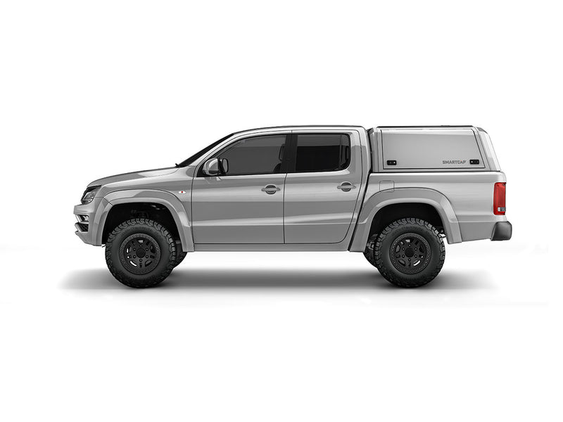 Hard top RSI SmartCap EVOc Commercial per Volkswagen Amarok 2010–2022 Double Cab, vista laterale su sfondo bianco