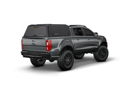 Hard top RSI SmartCap EVOd Defender per Ford Ranger 2012–2022 Double Cab, vista posteriore 3/4 lato destro su sfondo bianco