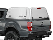 Hard top RSI SmartCap EVOd Defender per Ford Ranger 2023+ Double Cab, vista posteriore 3/4 ravvicinata
