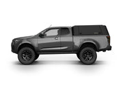 Hard top RSI SmartCap EVOd Defender per Isuzu D-Max 2019+ Extended Cab, vista laterale su sfondo bianco