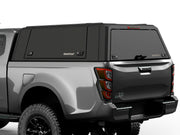 Hard top RSI SmartCap EVOd Defender per Isuzu D-Max 2019+ Extended Cab, vista posteriore 3/4 ravvicinata