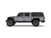 Hard top RSI SmartCap EVOd Defender per Jeep Gladiator 2019+, vista laterale su sfondo bianco