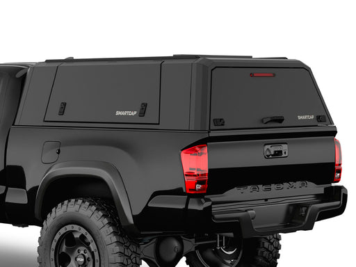 Hard top RSI SmartCap EVOd Defender per Toyota Tacoma 2016–2023 Standard Bed 6', vista posteriore 3/4 ravvicinata