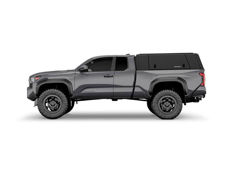 Hard top RSI SmartCap EVOd Defender per Toyota Tacoma 2024+ Standard Bed 6', vista laterale su sfondo bianco