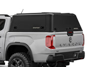 Hard top RSI SmartCap EVOd Defender per Volkswagen Amarok 2023+ Double Cab, vista posteriore 3/4 ravvicinata