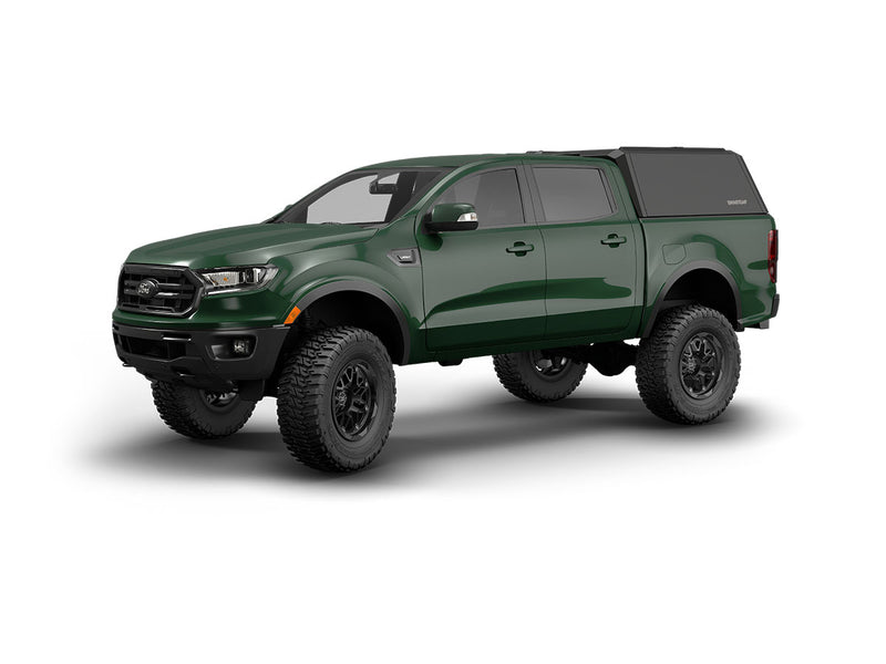 Hard top RSI SmartCap EVOh Hatchback per Ford Ranger 2012–2022 Double Cab, vista anteriore 3/4 su sfondo bianco