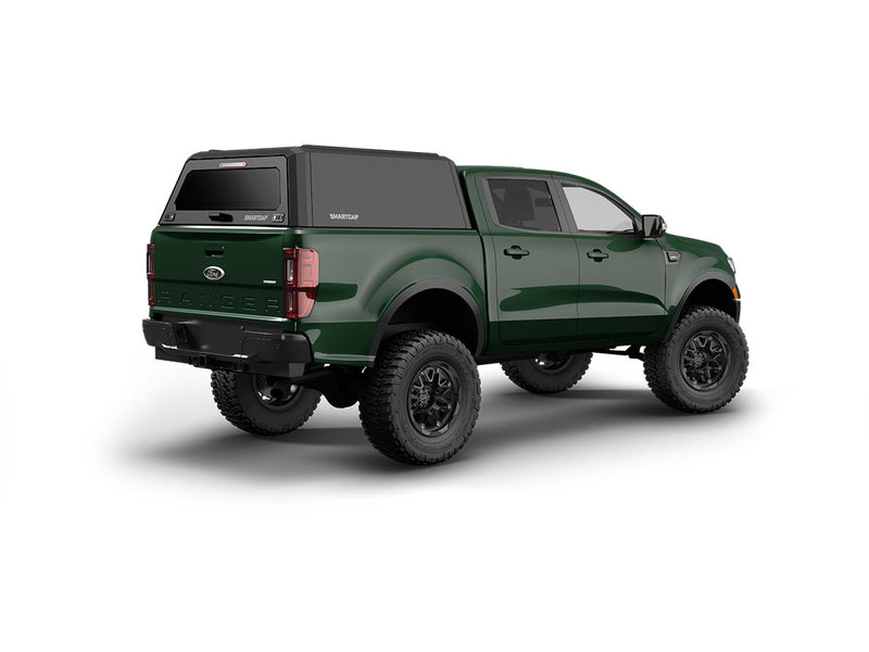 Hard top RSI SmartCap EVOh Hatchback per Ford Ranger 2012–2022 Double Cab, vista posteriore 3/4 lato destro su sfondo bianco