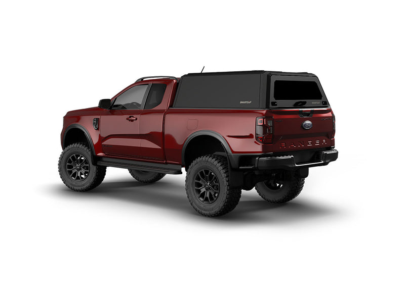 Hard top RSI SmartCap EVOh Hatchback per Ford Ranger 2023+ Extra Cab, vista posteriore 3/4 su sfondo bianco